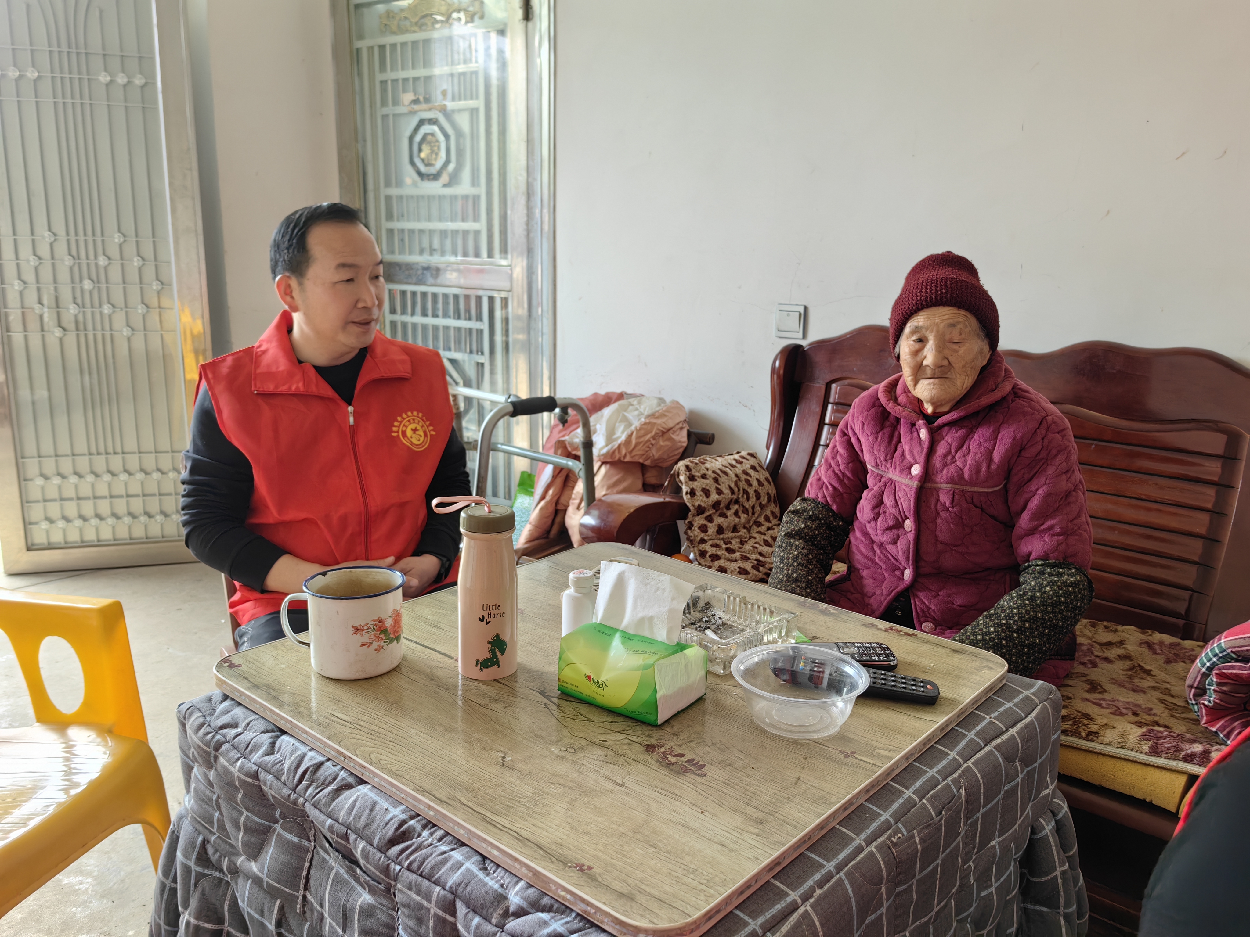 常德清明前夕走访慰问175户烈属家庭